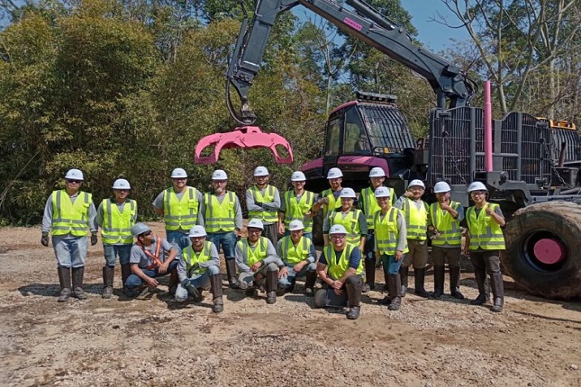 Suzano oferece 34 vagas de mecânica e mecânico de máquinas florestais para atuar na colheita de eucalipto. 