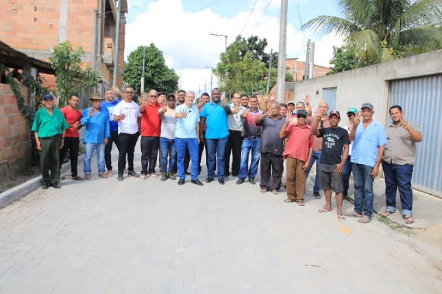 Vereador André Claudino reúne lideranças do Bairro Bela Vista, no Distrito de Braço do Rio e declara apoio a Foletto e Madureira. 