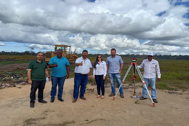 Prefeitura Municipal de Conceição da Barra inicia construção de um novo Cemitério no Distrito de Braço do Rio. 