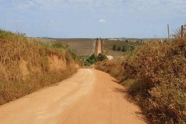 Projeto do Deputado Freitas que estadualiza trecho de estrada municipal em Pinheiros è aprovado na Assembleia. 