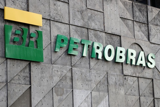 Petrobras abre edital de R$ 432 milhões para projetos socioambientais.