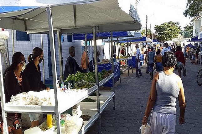 Feiras livres de Conceição da Barra-ES funcionam com cuidados e medidas de higiene contra a Covid-19.