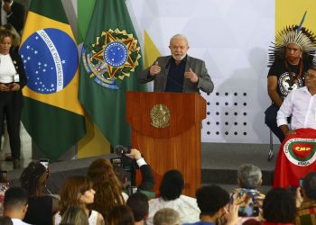 Presidente assina decreto que cria o Conselho de Participação Social