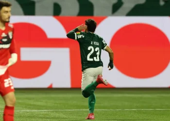 Palmeiras derrota São Paulo e chega à final do Paulista