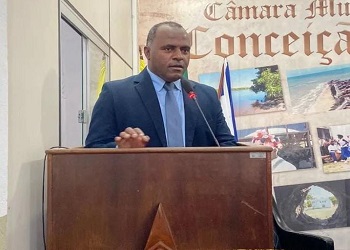 Vereador André Claudino comemora indicação atendida pelo Executivo.