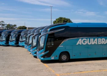Viação Águia Branca abre 300 vagas de emprego, os salários variam de R$ 2 mil a R$ 6.819