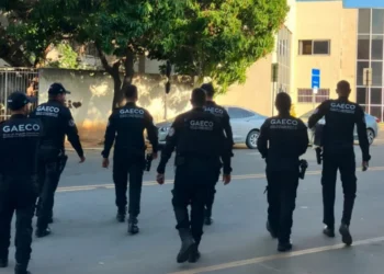 MPES faz buscas no ES para investigar fraude em indenizações do desastre de Mariana